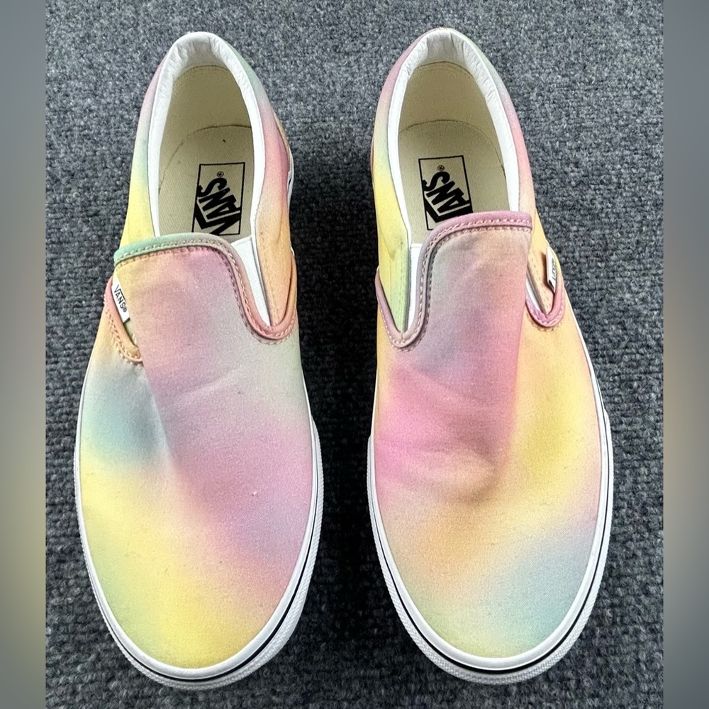 Vans Classic Slip On Shows Aura Shift Pastel Womens 10 Mens 8.5